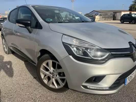 Renault Clio para alquiler en Alicante