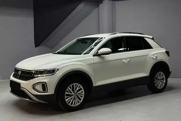 Volkswagen T-Roc para alquiler en Altea