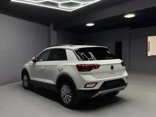 Volkswagen T-Roc para alquiler en J&aacute;vea