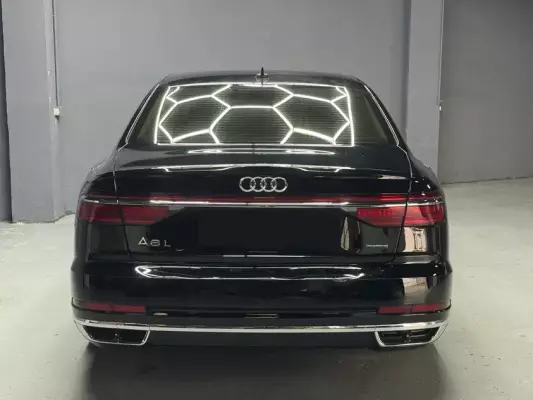Audi A8 para alquiler en Espa&ntilde;a