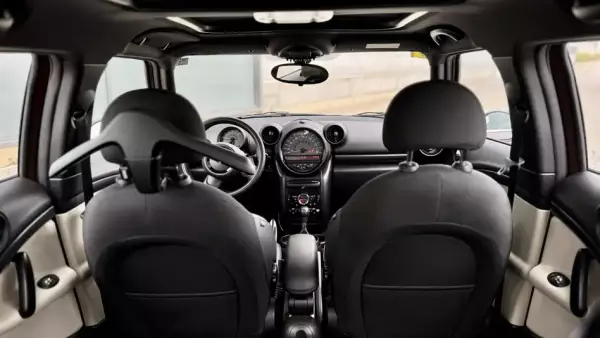 Mini Countryman para alquiler en Barcelona