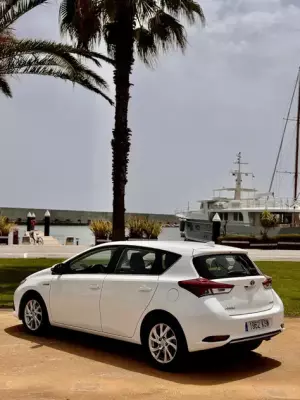 Toyota Auris para alquiler en Espa&ntilde;a