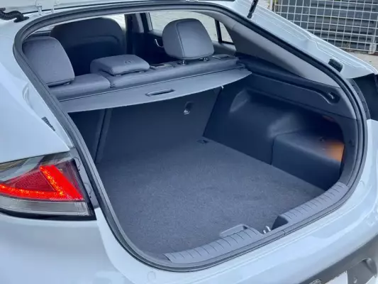 Hyundai Ioniq para alquiler en Sitges