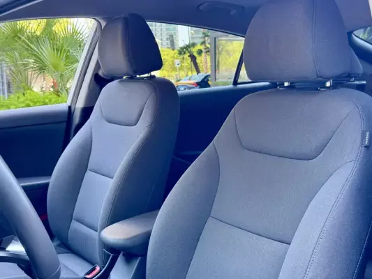 Hyundai Ioniq para alquiler en Sitges