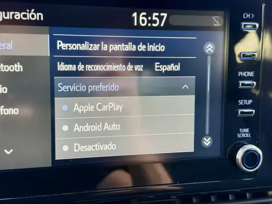 Toyota C-HR para alquiler en Gav&agrave;