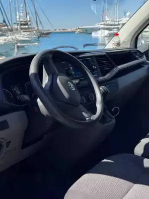 Volkswagen Transporter para alquiler en Espa&ntilde;a
