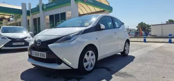 Toyota Aygo para alquiler en Espa&ntilde;a