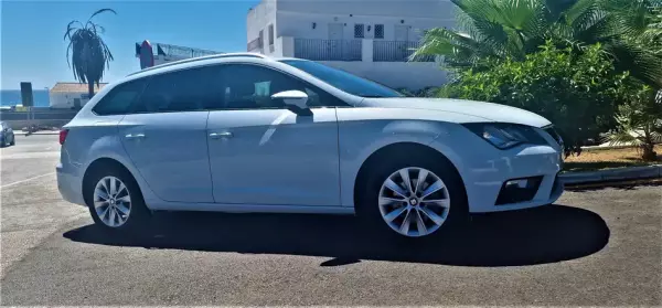 Seat Leon para alquiler en Fuengirola