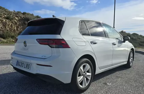 Volkswagen Golf para alquiler en Fuengirola