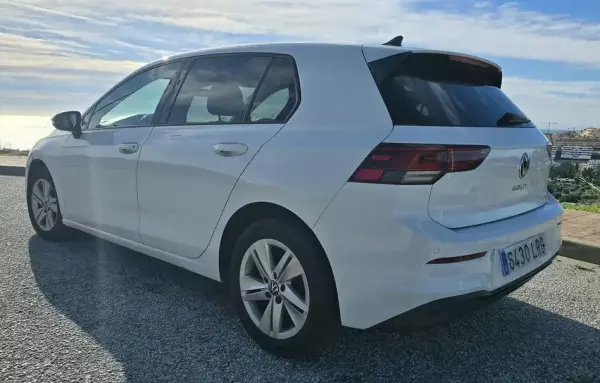 Volkswagen Golf para alquiler en Fuengirola