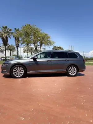 Volkswagen Passat para alquiler en Barcelona