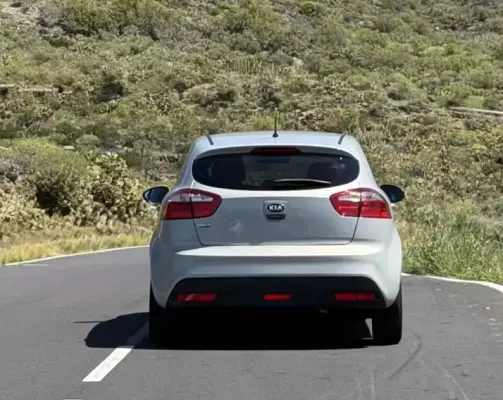KIA Rio para alquiler en Adeje