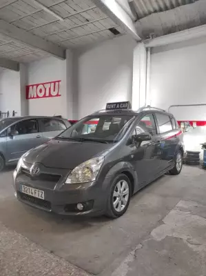 Toyota Corolla Verso para alquiler en Espa&ntilde;a