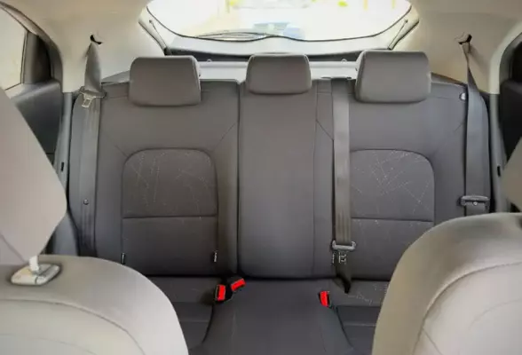 KIA Rio para alquiler en Santa Cruz de Tenerife