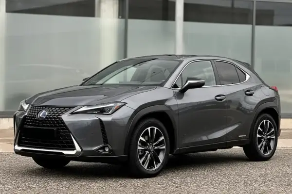 Lexus UX 250h para alquiler en Espa&ntilde;a